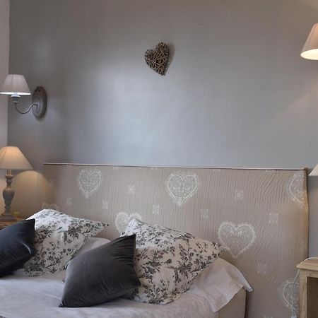 Bed and Breakfast Le Mazet De Tourrettes Екстер'єр фото