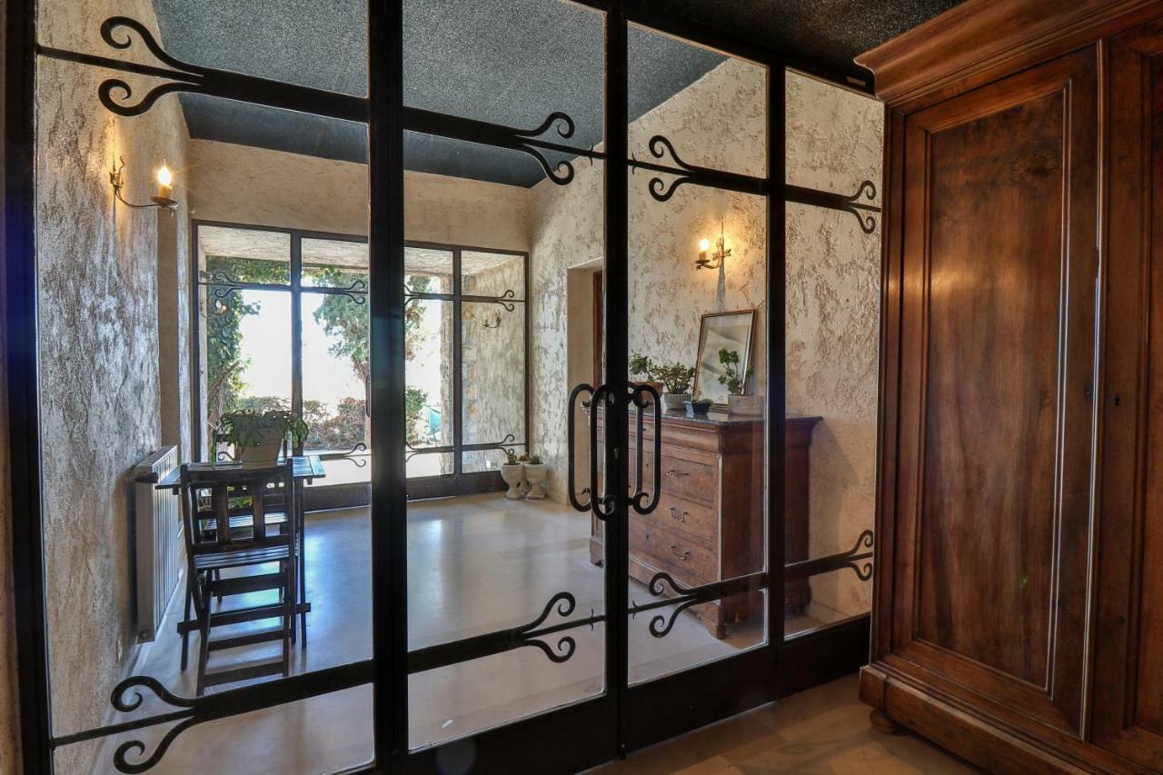 Bed and Breakfast Le Mazet De Tourrettes Екстер'єр фото