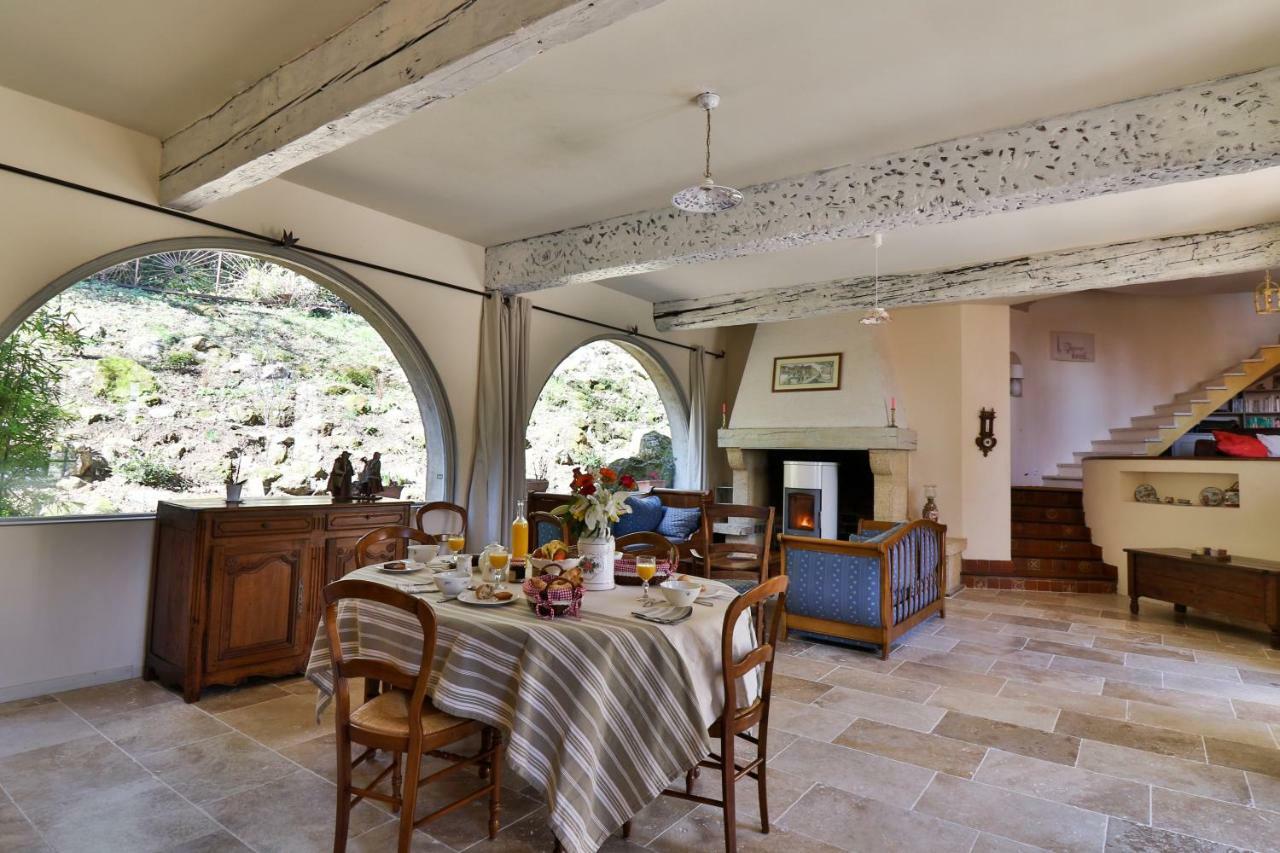 Bed and Breakfast Le Mazet De Tourrettes Екстер'єр фото